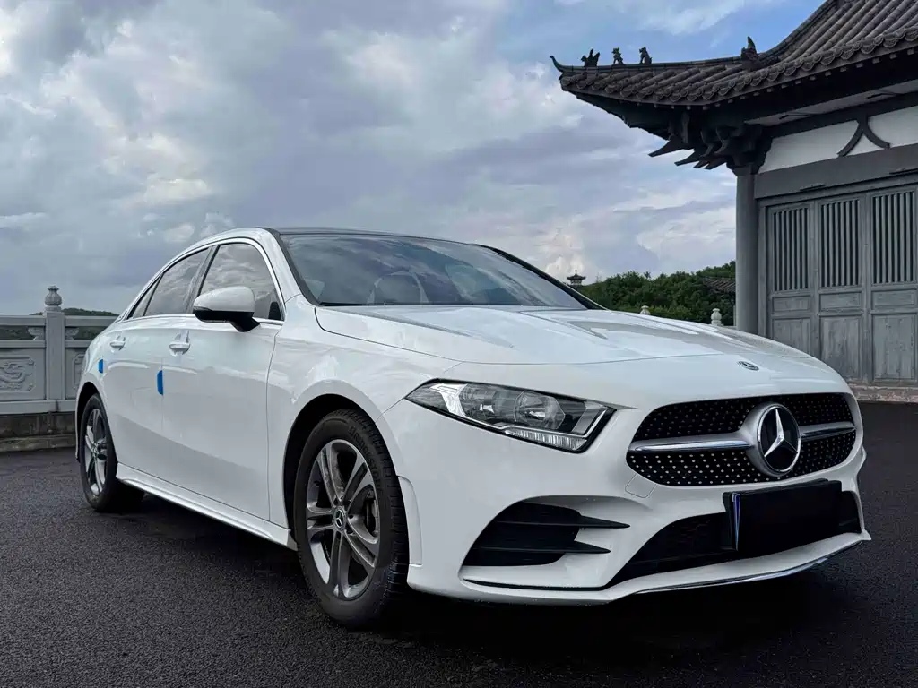 Mercedes-Benz A-Class 2022 A 180 L Sports Sedan купить на сайте DeffCars