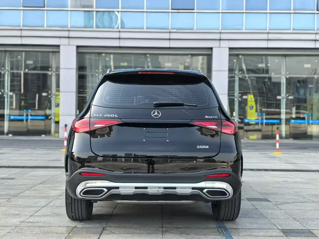 Mercedes-Benz GLC 2023 GLC 260 L 4MATIC luxury model 5 seats купить на сайте DeffCars