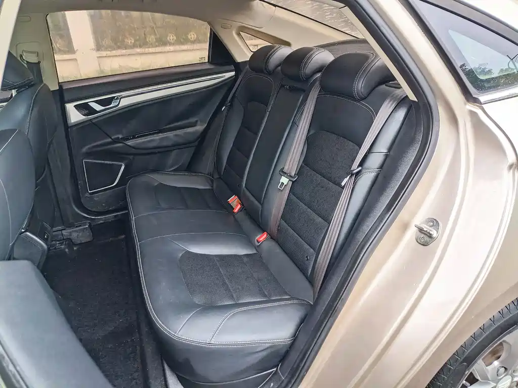 Emgrand GL 2017 1.3T Manual Elite купить на сайте DeffCars