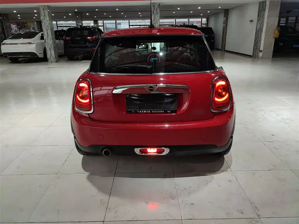 MINI 2019 1.5T ONE PLUS купить на сайте DeffCars