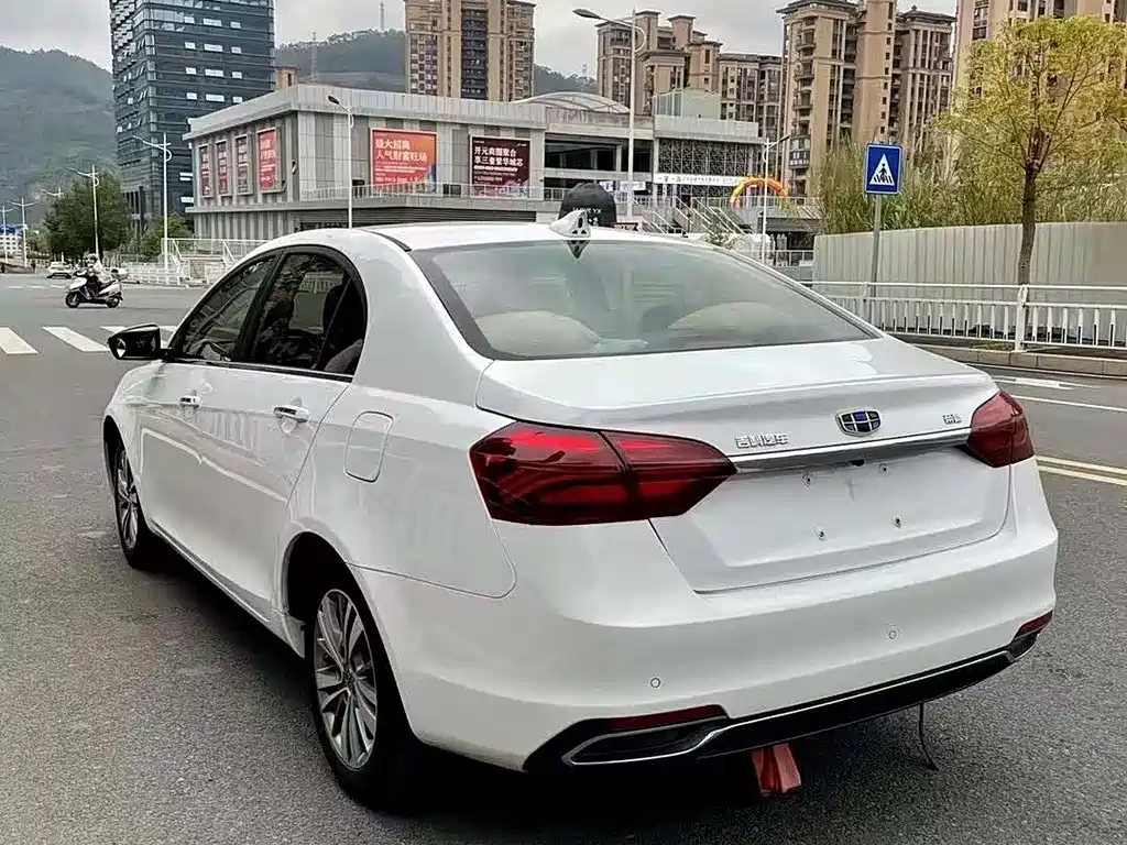 Emgrand 2019 Leading Edition 1.5L CVT upward interconnection type National V купить на сайте DeffCars