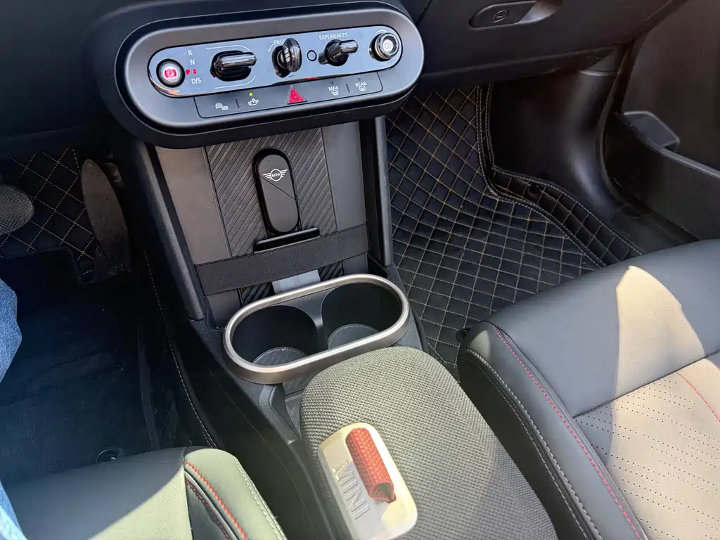 MINI 2025 2.0T COOPER S CABRIO racing driver купить на сайте DeffCars