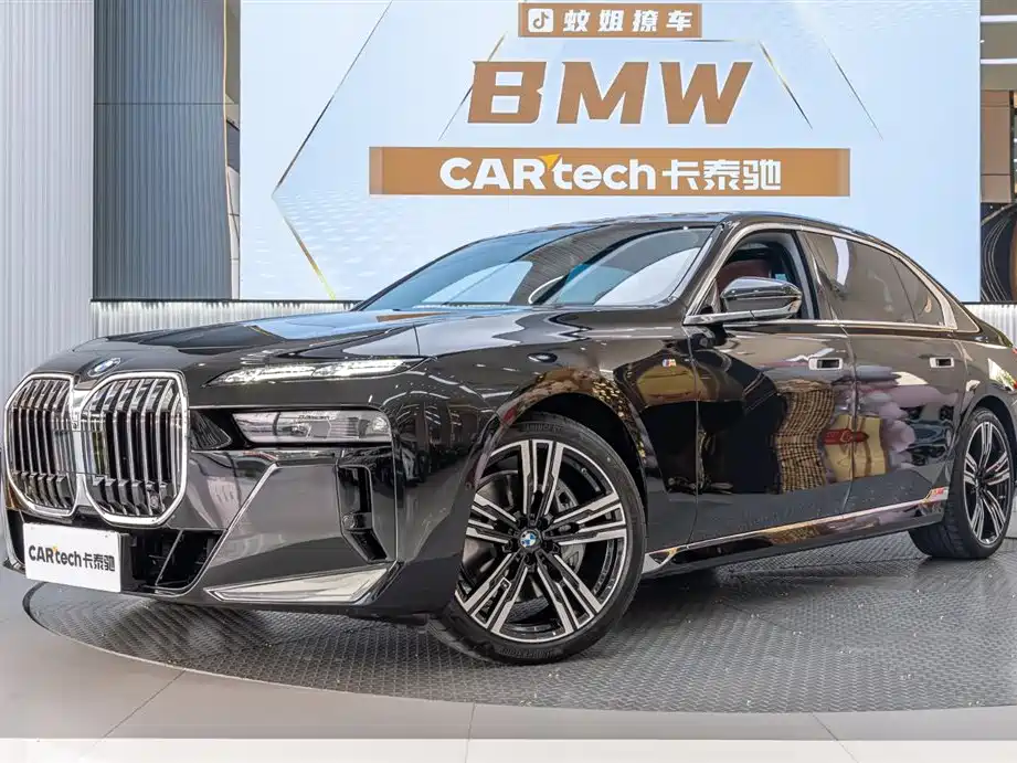 BMW 7 Series 2023 facelift 740Li exclusive M sports package купить на сайте DeffCars