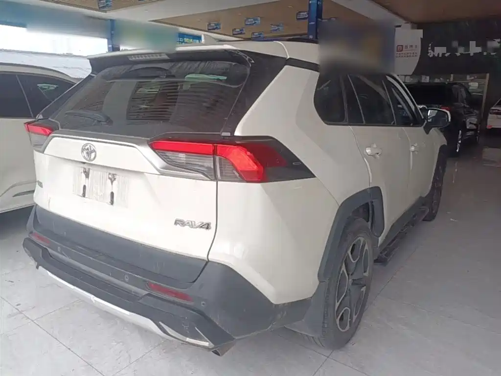 RAV4 Rongfang 2020 2.0L CVT two-wheel drive premium version купить на сайте DeffCars