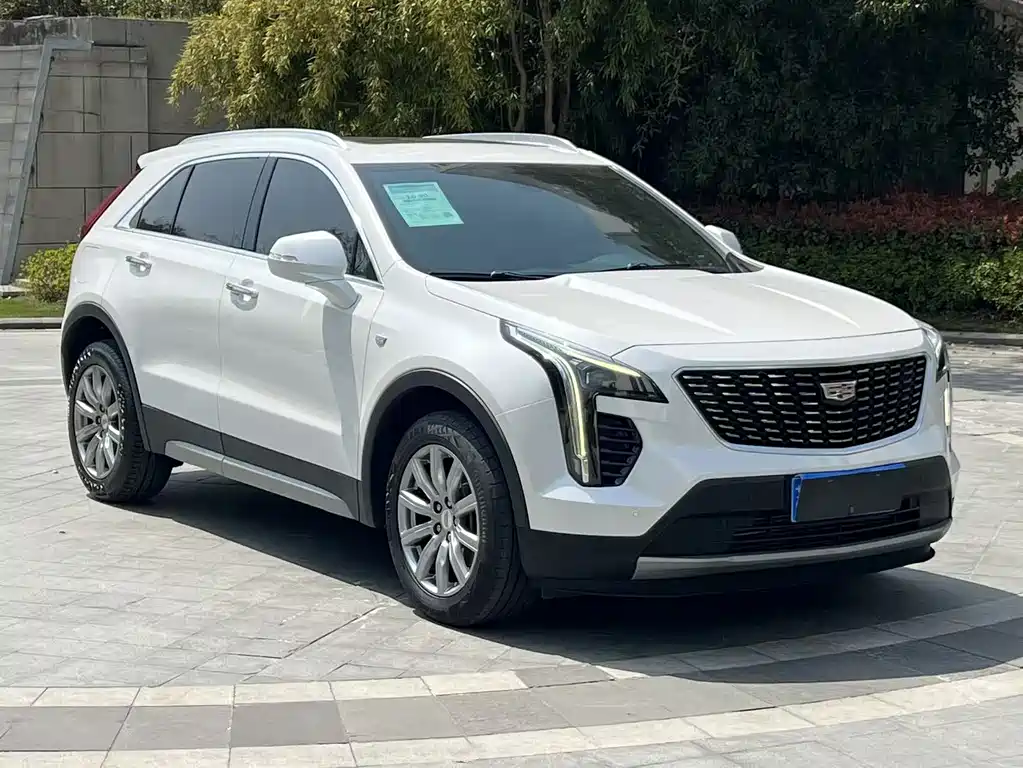 Cadillac XT4 2020 28T two-wheel drive leading model купить на сайте DeffCars