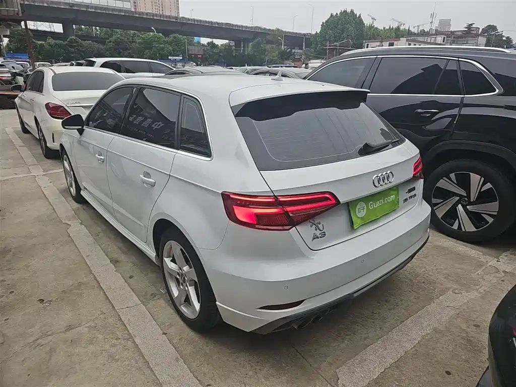 Audi A3 2018 30th anniversary model Sportback 35 TFSI fashionable model купить на сайте DeffCars