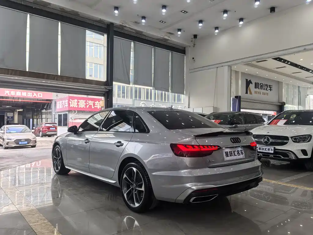 Audi A4L 2022 40 TFSI Fashionable and Dynamic купить на сайте DeffCars