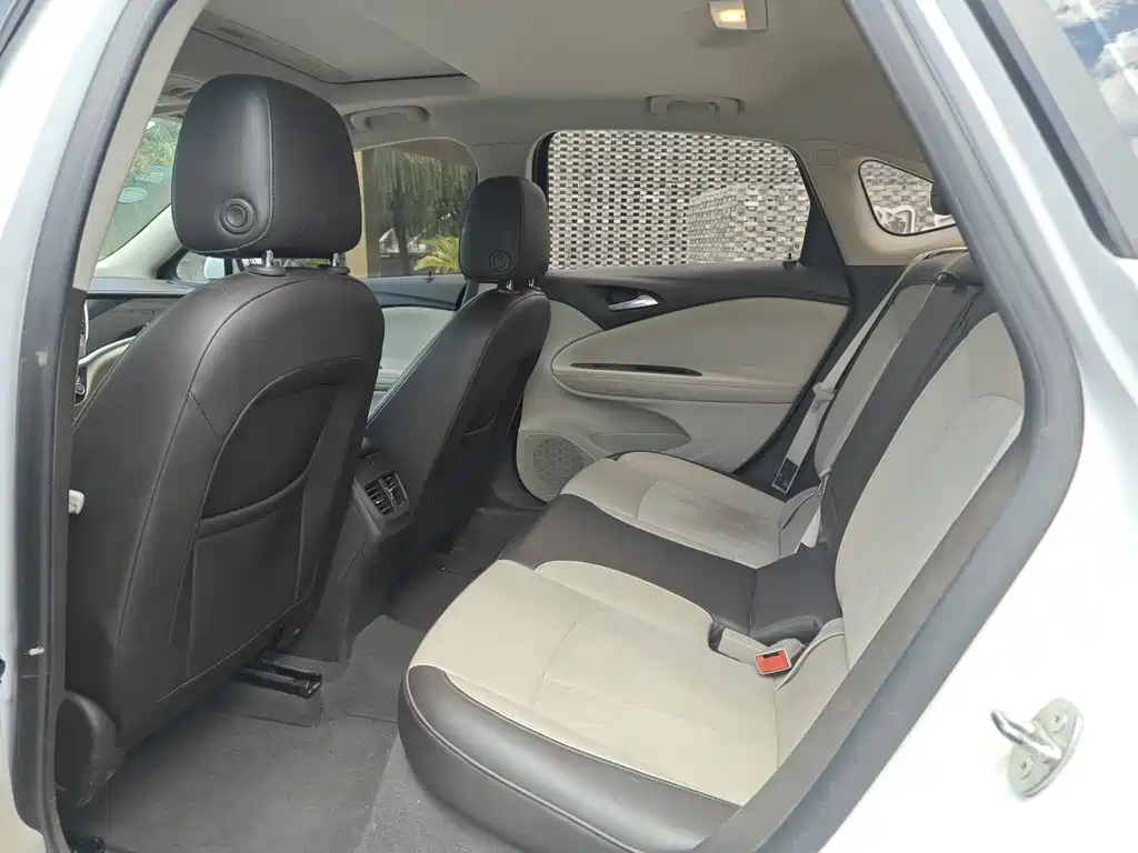 Weilan 2015 Sedan 15S Automatic Leading Type купить на сайте DeffCars