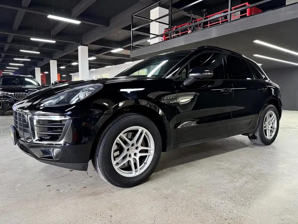 Macan 2017 Macan 2.0T купить на сайте DeffCars