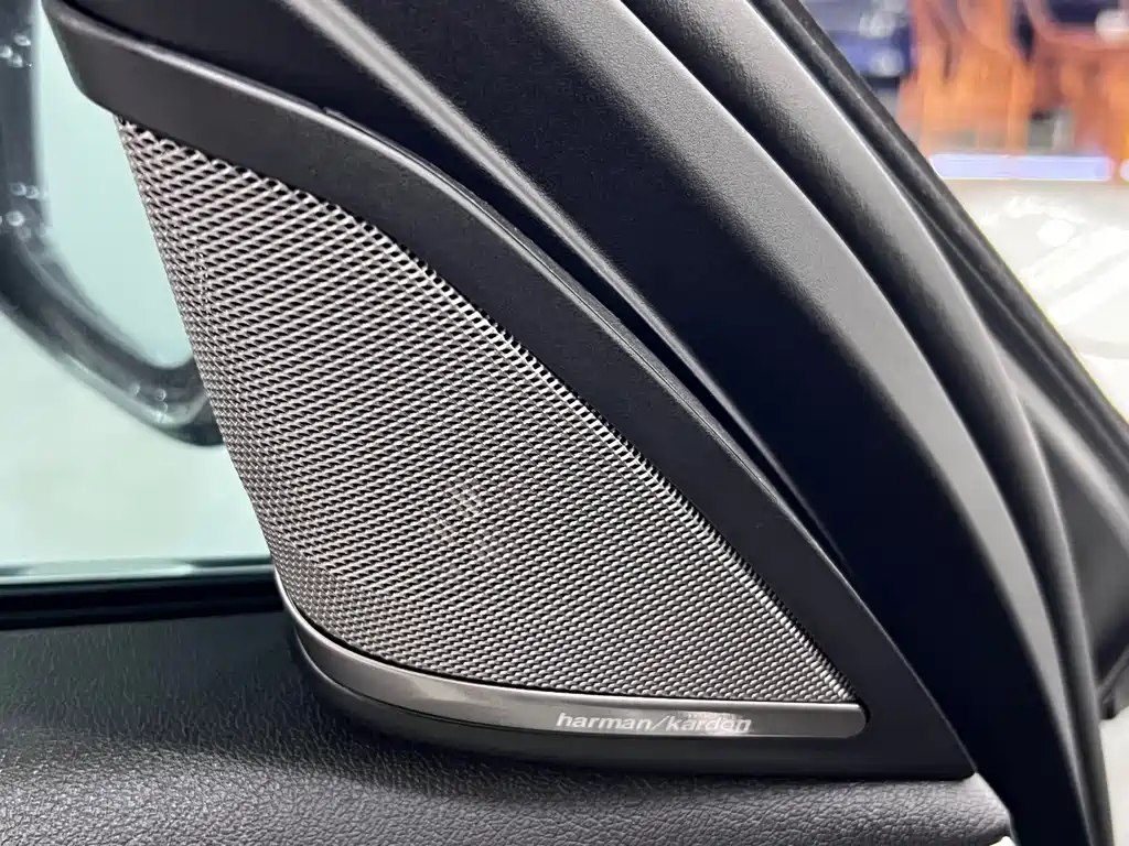BMW 5 Series 2019 530Li Exclusive Luxury Package купить на сайте DeffCars