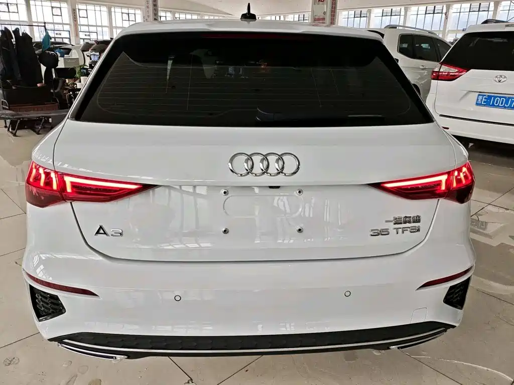 Audi A3 2023 facelift Sportback 35 TFSI stylish and sporty купить на сайте DeffCars