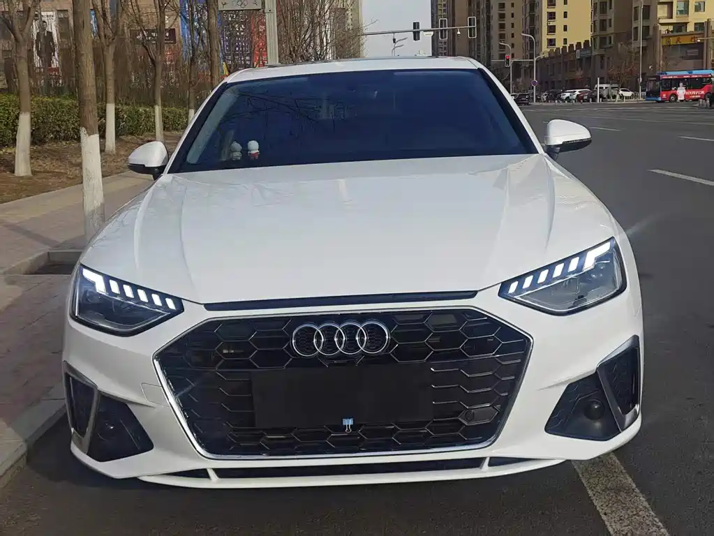 Audi A4L 2024 40 TFSI Fashionable and Dynamic купить на сайте DeffCars