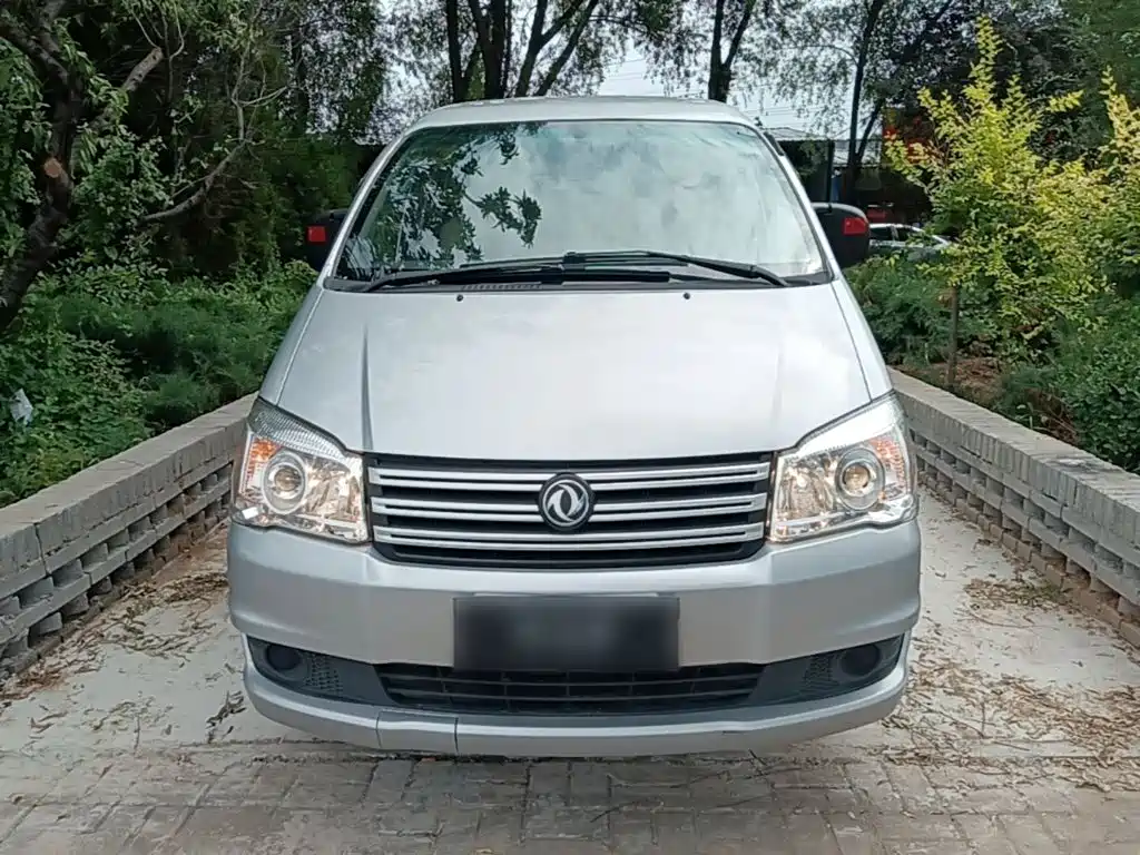 Lingzhi 2018 M3 1.5L 7-seat standard model купить на сайте DeffCars