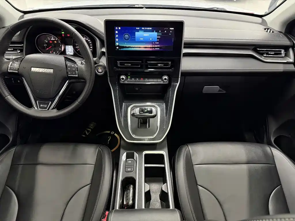 Haval M6 2021 PLUS 1.5T DCT luxury smart connected model купить на сайте DeffCars