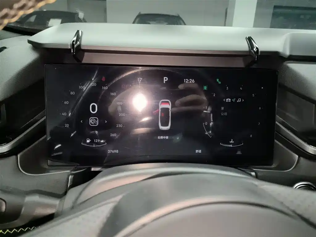 Lynk & Co 03 2023 2.0TD DCT Pro купить на сайте DeffCars
