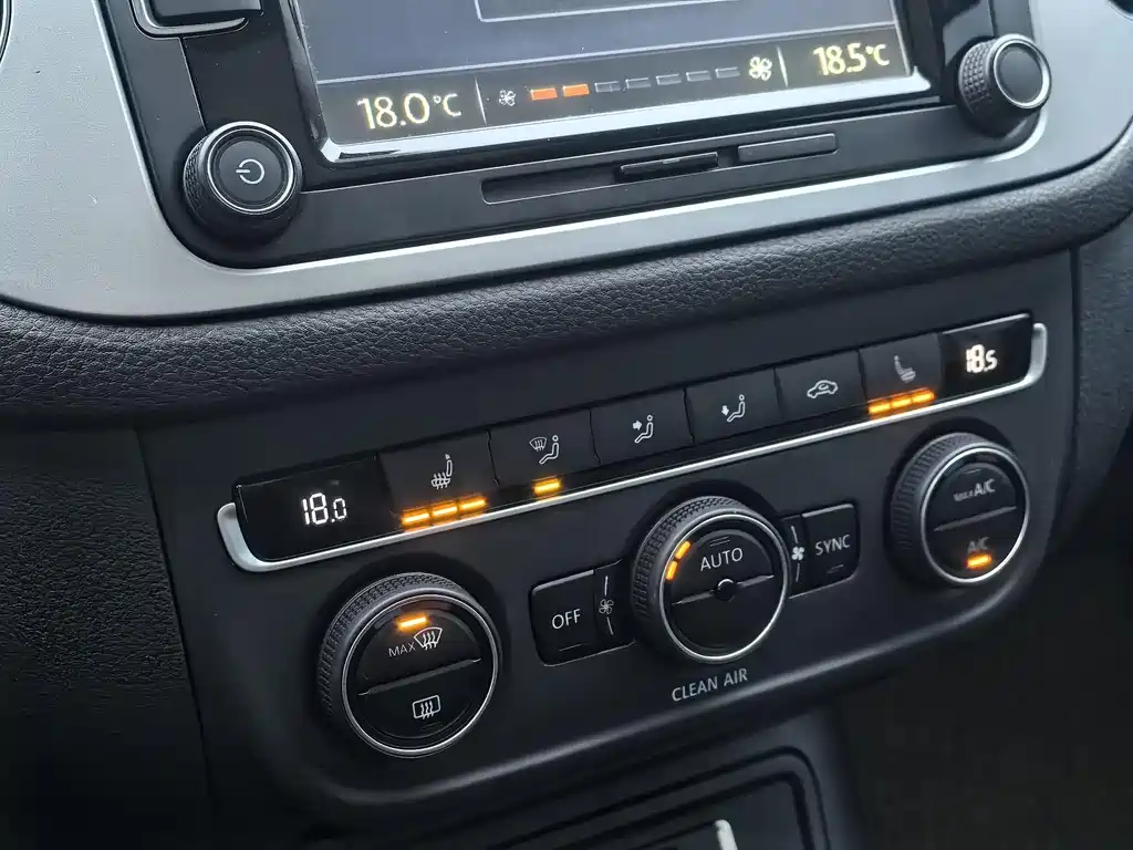 Tiguan 2016 300TSI automatic four-wheel drive luxury version купить на сайте DeffCars