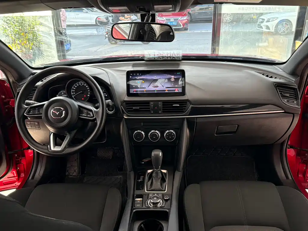 Mazda CX-4 2021 2.0L automatic two-wheel drive Blue Sky Vitality Edition купить на сайте DeffCars