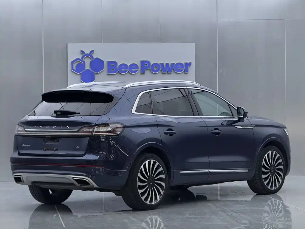 Voyager 2021 2.7T 4WD Presidential Edition купить на сайте DeffCars