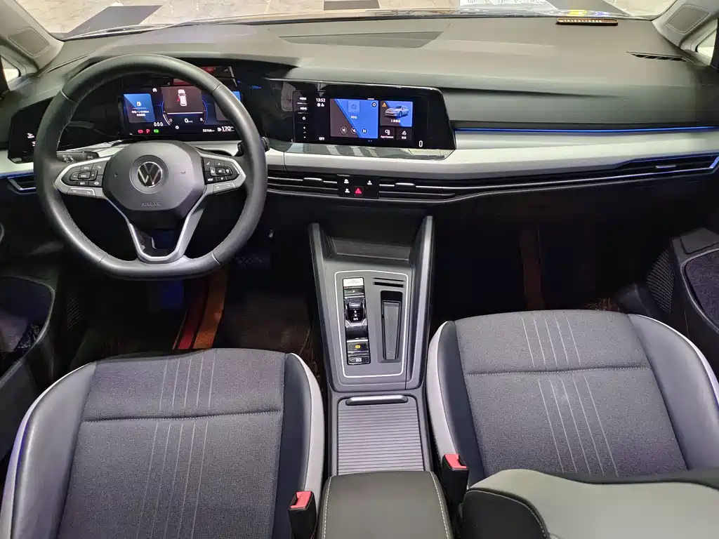 Golf 2023 facelift 280TSI DSG Pro купить на сайте DeffCars