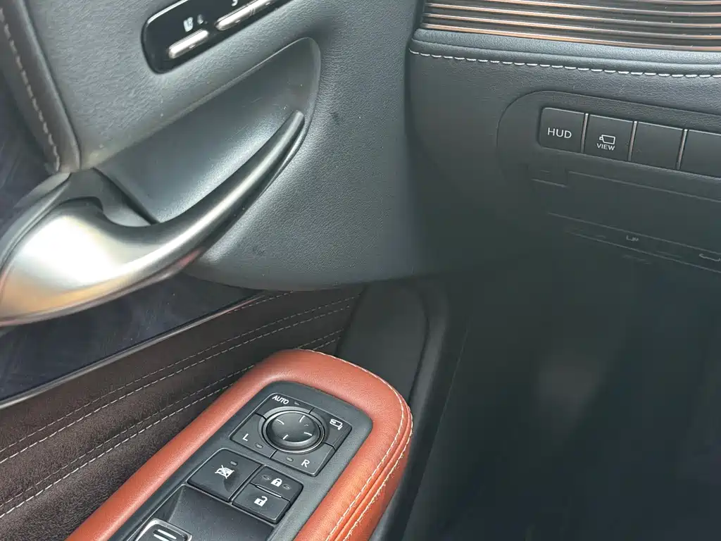 Lexus LS 2018 500h Executive Edition National V купить на сайте DeffCars