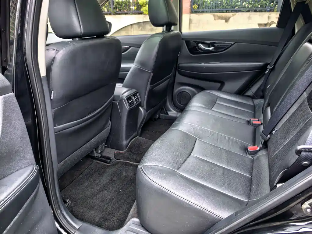 X-Trail 2019 2.0L CVT Intelligent Comfort Edition 2WD купить на сайте DeffCars