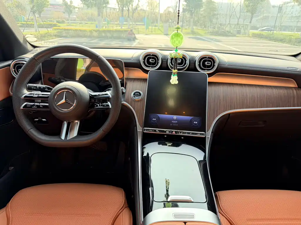 Mercedes-Benz GLC 2024 facelift GLC 300 L 4MATIC dynamic 7-seater купить на сайте DeffCars