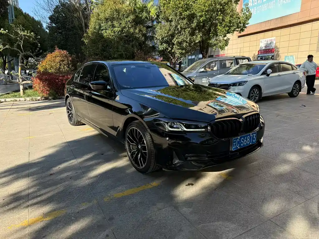 BMW 5 Series 2021 525Li Luxury Package купить на сайте DeffCars