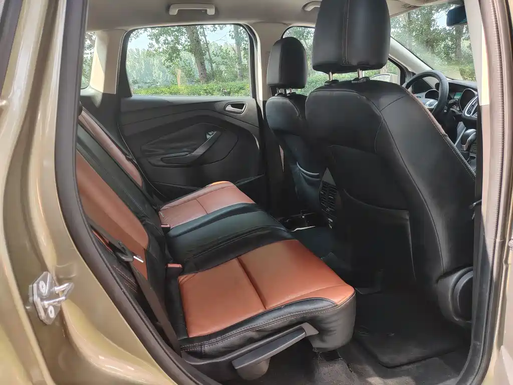 Kuga 2015 1.5L GTDi two-wheel drive comfort model купить на сайте DeffCars
