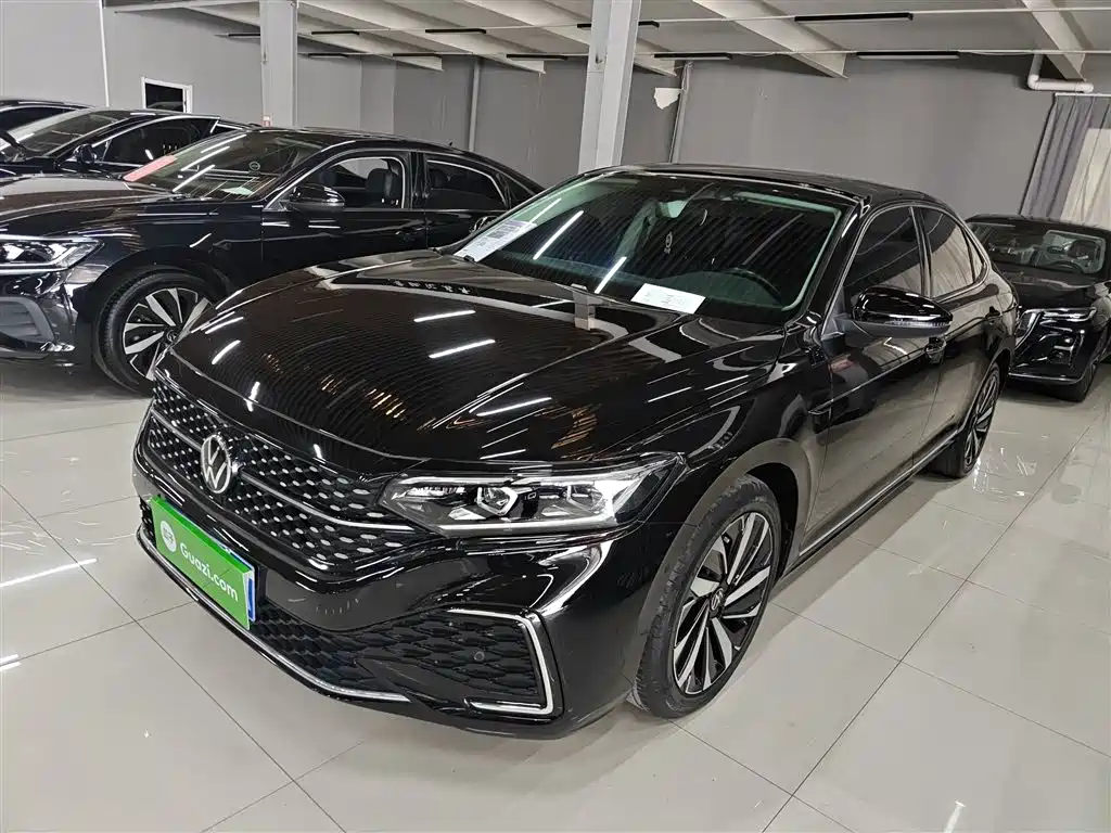 Passat 2022 330TSI Starry Sky Deluxe Edition купить на сайте DeffCars