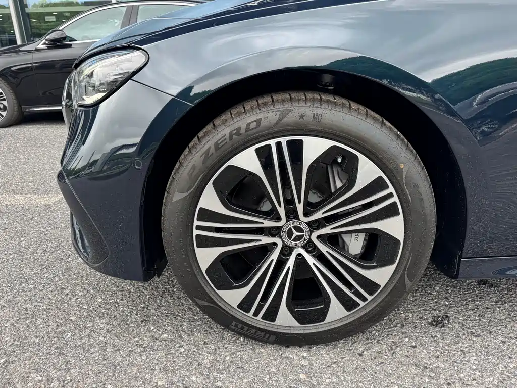 Mercedes-Benz E-Class New Energy 2024 E 350 e L plug-in hybrid sports sedan купить на сайте DeffCars