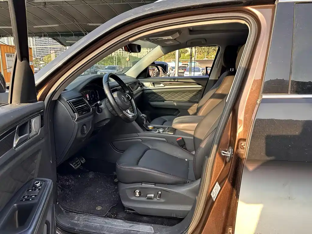 Touron 2019 Touron X 380TSI four-wheel drive luxury version купить на сайте DeffCars