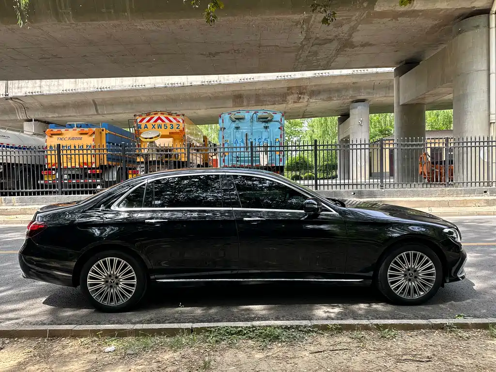 Mercedes-Benz E-Class 2023 E 300 L Fashion купить на сайте DeffCars