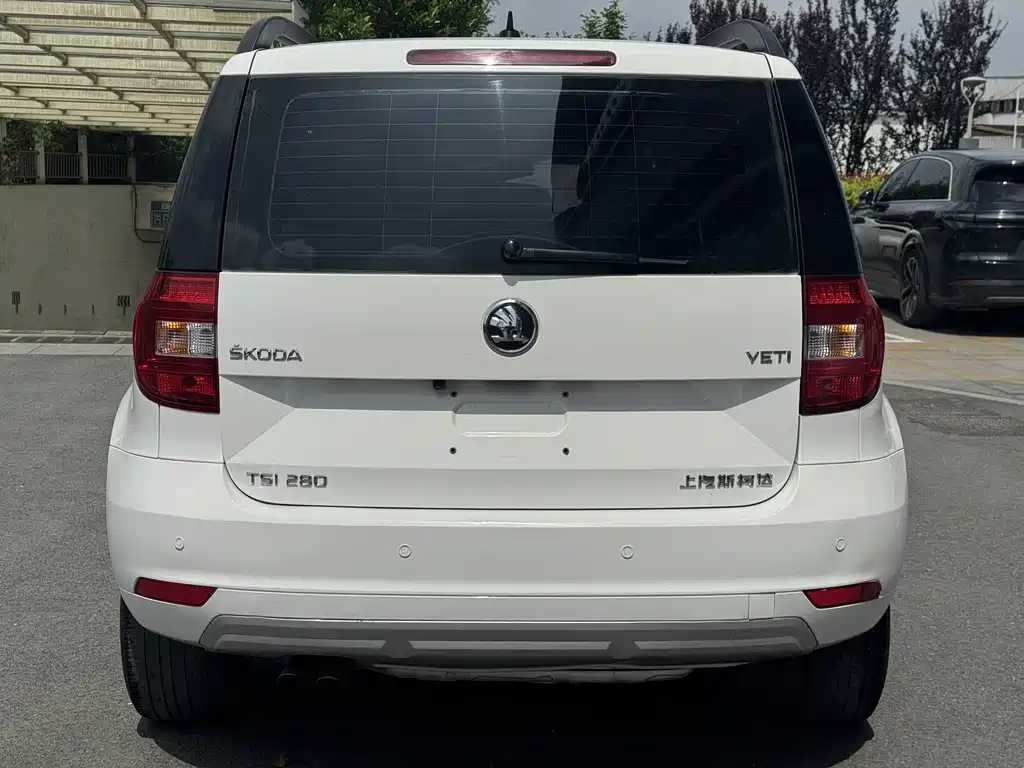 Yeti 2017 TSI280 DSG forward version купить на сайте DeffCars