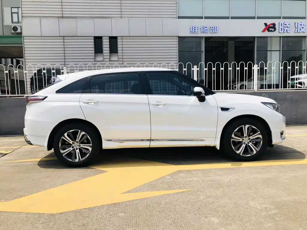 Honda UR-V 2020 240TURBO two-wheel drive elegant version купить на сайте DeffCars