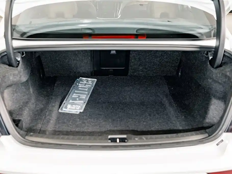 Volvo S60 2024 B4 Zhiyuan Luxury Edition купить на сайте DeffCars