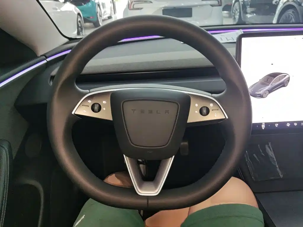 Model 3 2023 long-range all-wheel drive version купить на сайте DeffCars