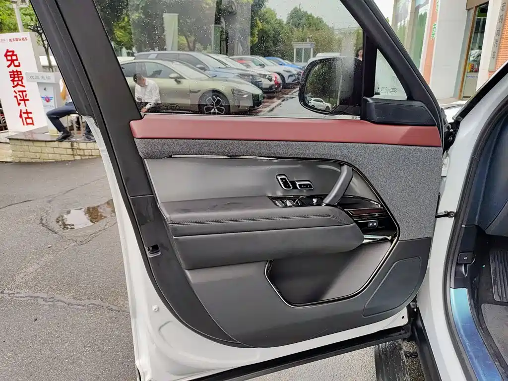 Range Rover Sport 2024 400PS Dynamic HSE купить на сайте DeffCars