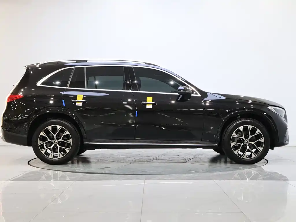 Mercedes-Benz GLC 2024 GLC 260 L 4MATIC luxury model 5 seats купить на сайте DeffCars