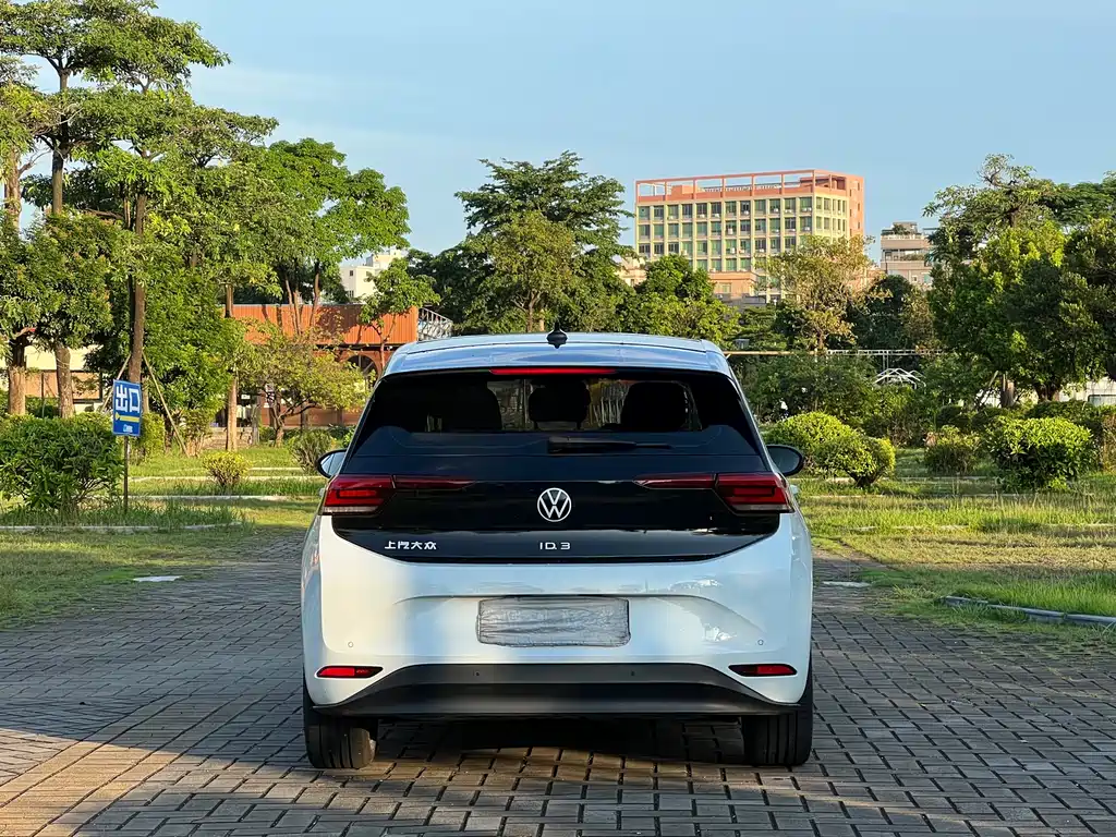 Volkswagen ID.3 2022 Pro Extreme Edition купить на сайте DeffCars