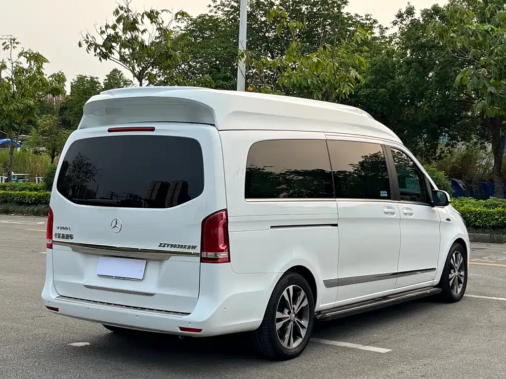 Mercedes-Benz V-Class 2016 V 260 L Premium Extended Edition купить на сайте DeffCars