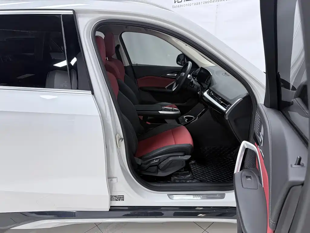 BMW X1 2023 sDrive20Li X Design Package купить на сайте DeffCars