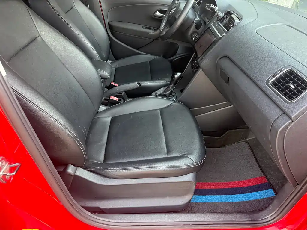 Polo 2011 1.6L automatic stylish version купить на сайте DeffCars