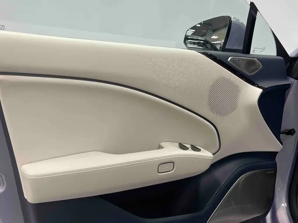 Jikrypton 007 2025 four-wheel drive smart driving version 75kWh купить на сайте DeffCars