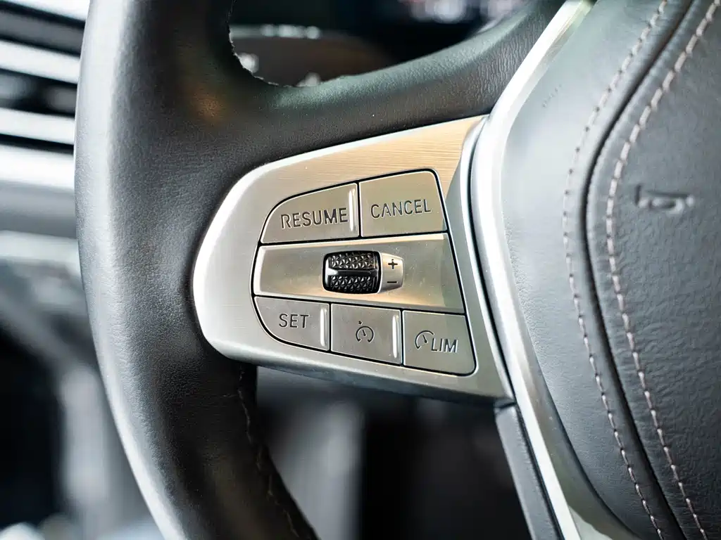 BMW X7 2020 xDrive40i Leading Luxury Package купить на сайте DeffCars