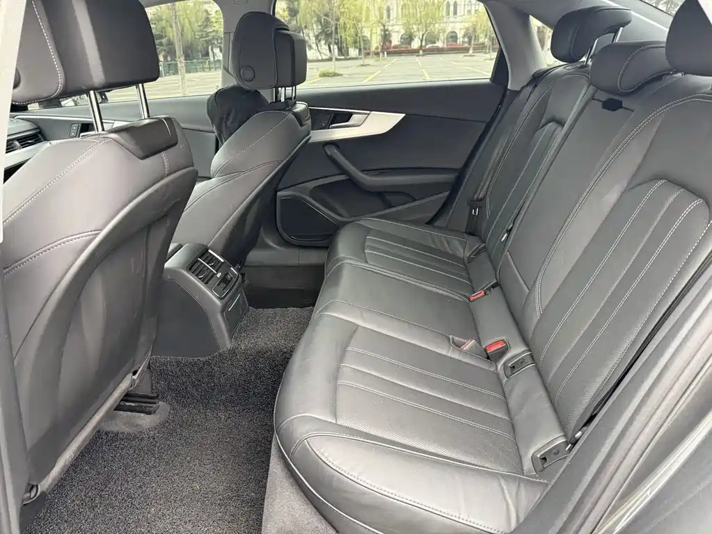 Audi A4L 2020 40 TFSI Fashionable and Dynamic купить на сайте DeffCars