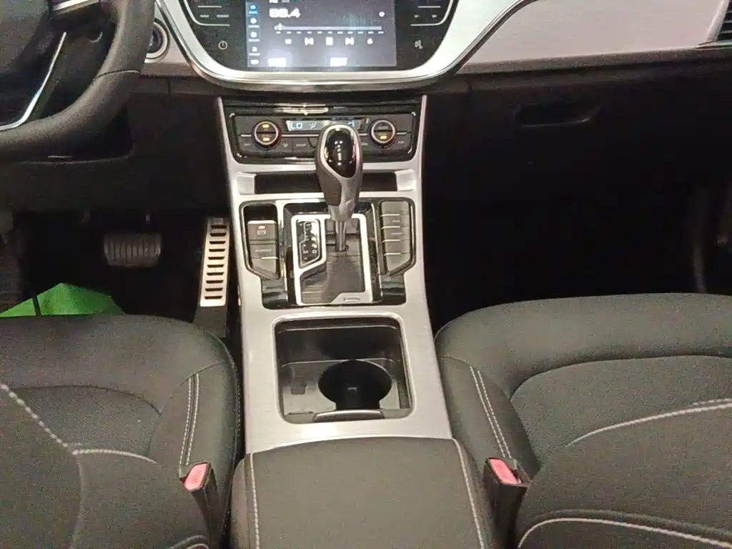 Emgrand GS 2019 1.4T CVT купить на сайте DeffCars