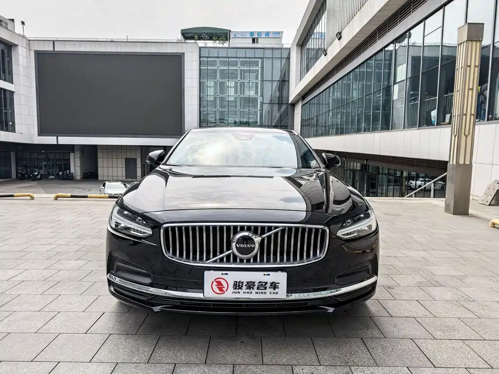 Volvo S90 2023 B5 Zhiyi Luxury Edition купить на сайте DeffCars