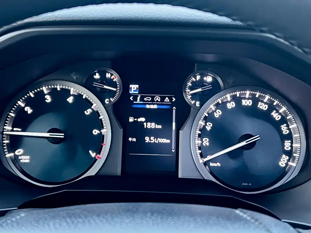 Prado 2018 3.5L automatic TX-L rear mounted spare tire купить на сайте DeffCars