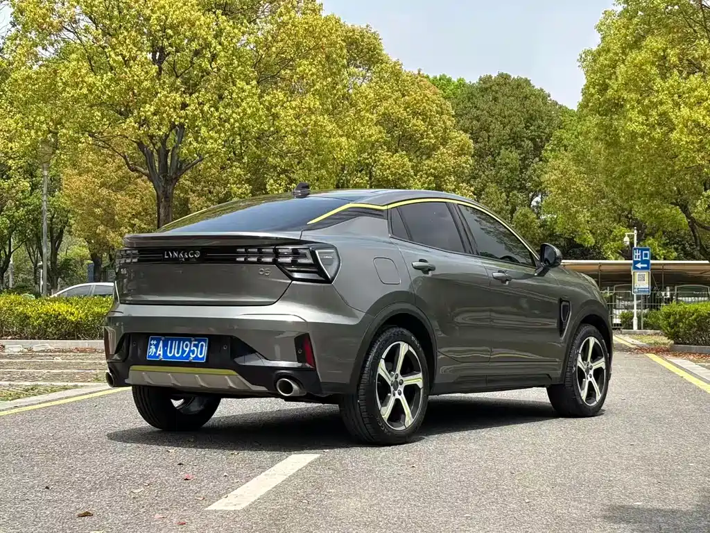 Lynk & Co 05 2020 2.0TD 2WD Yao Plus купить на сайте DeffCars