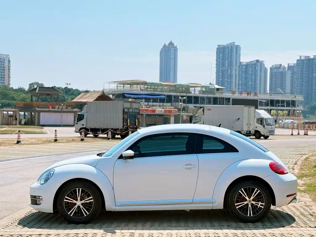 Beetle 2014 1.2TSI Fashion Model купить на сайте DeffCars